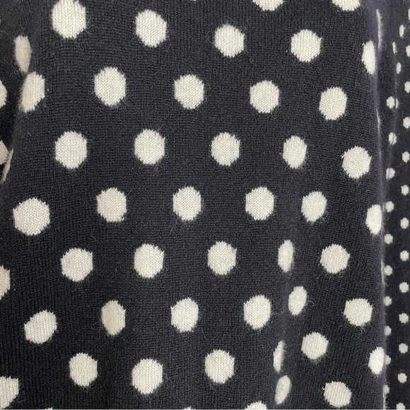 Neiman Marcus Polka Dot Cashmere Crew Neck Sweater Black - Picture 4 of 6
